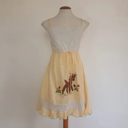 Camisola em Poá e bordados - tam P
