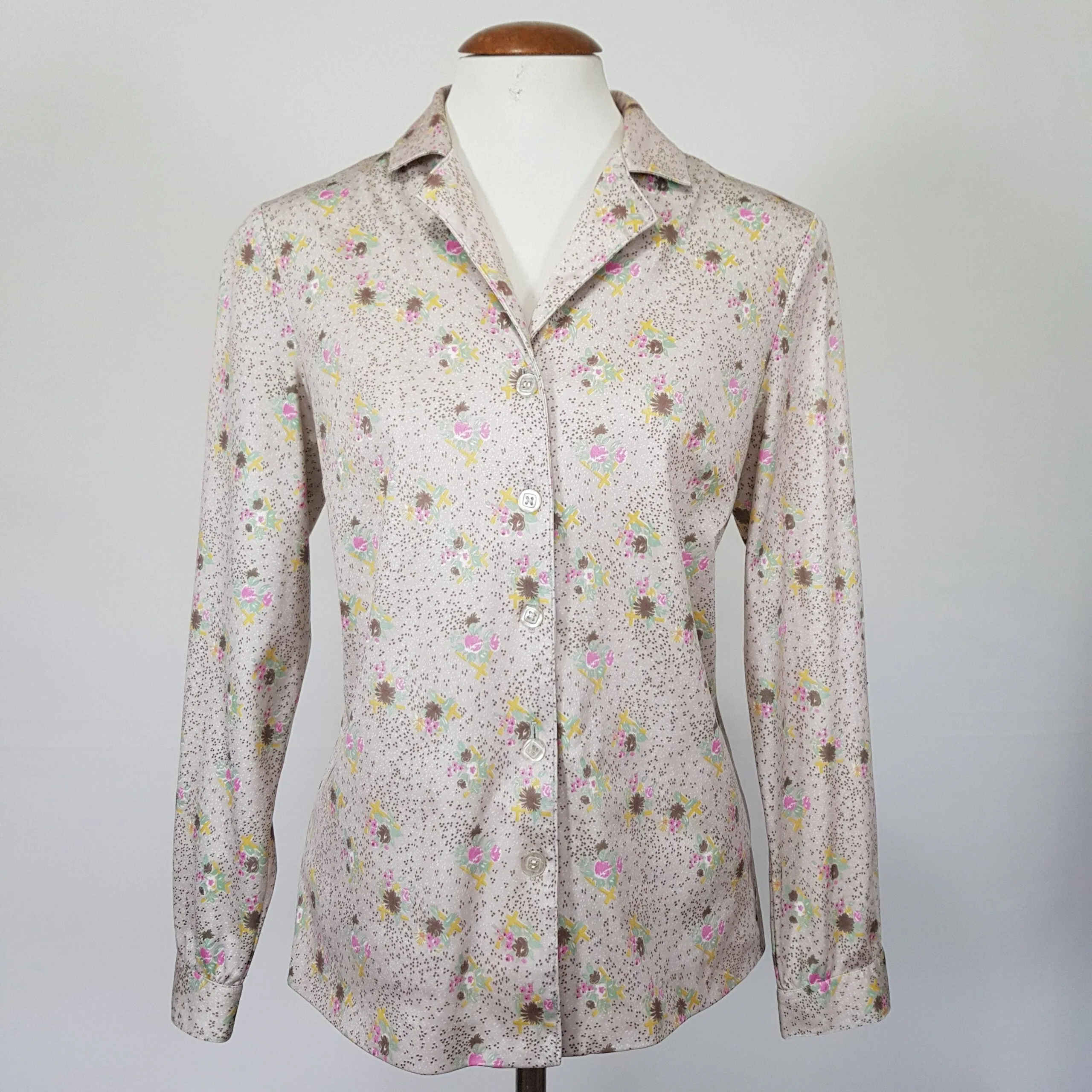 53088.jpg Camisa Florzinhas - tam M - Imagem 1