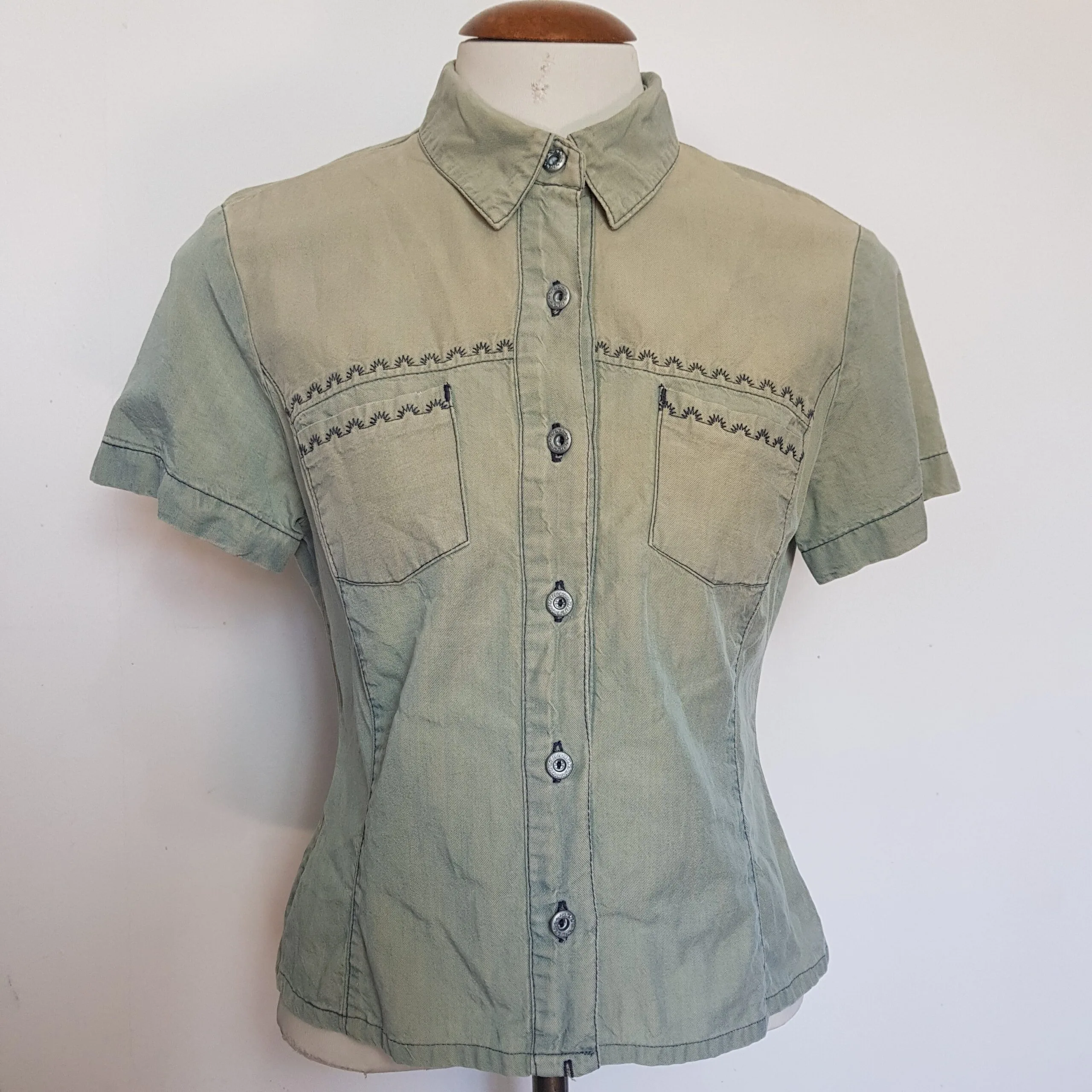 Camisa Jeans esverdeado - tam P