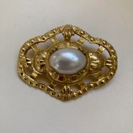 Broche Vintage Dourado e perola