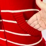 Blusa com Capuz - tam P - Imagem 2