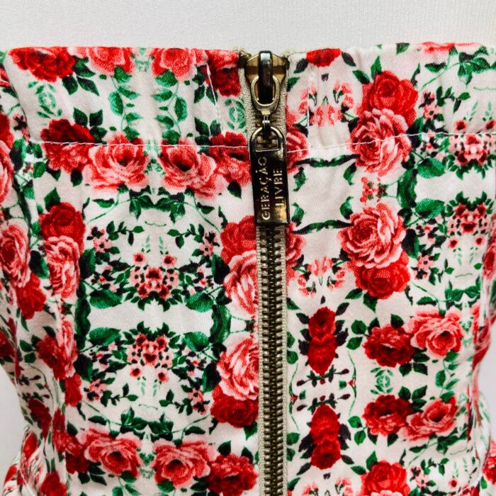 Vestido Rosinhas Vermelha - tam P - Imagem 6