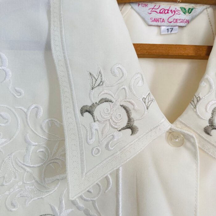 Camisa Vintage Bordada - tam G - Imagem 4