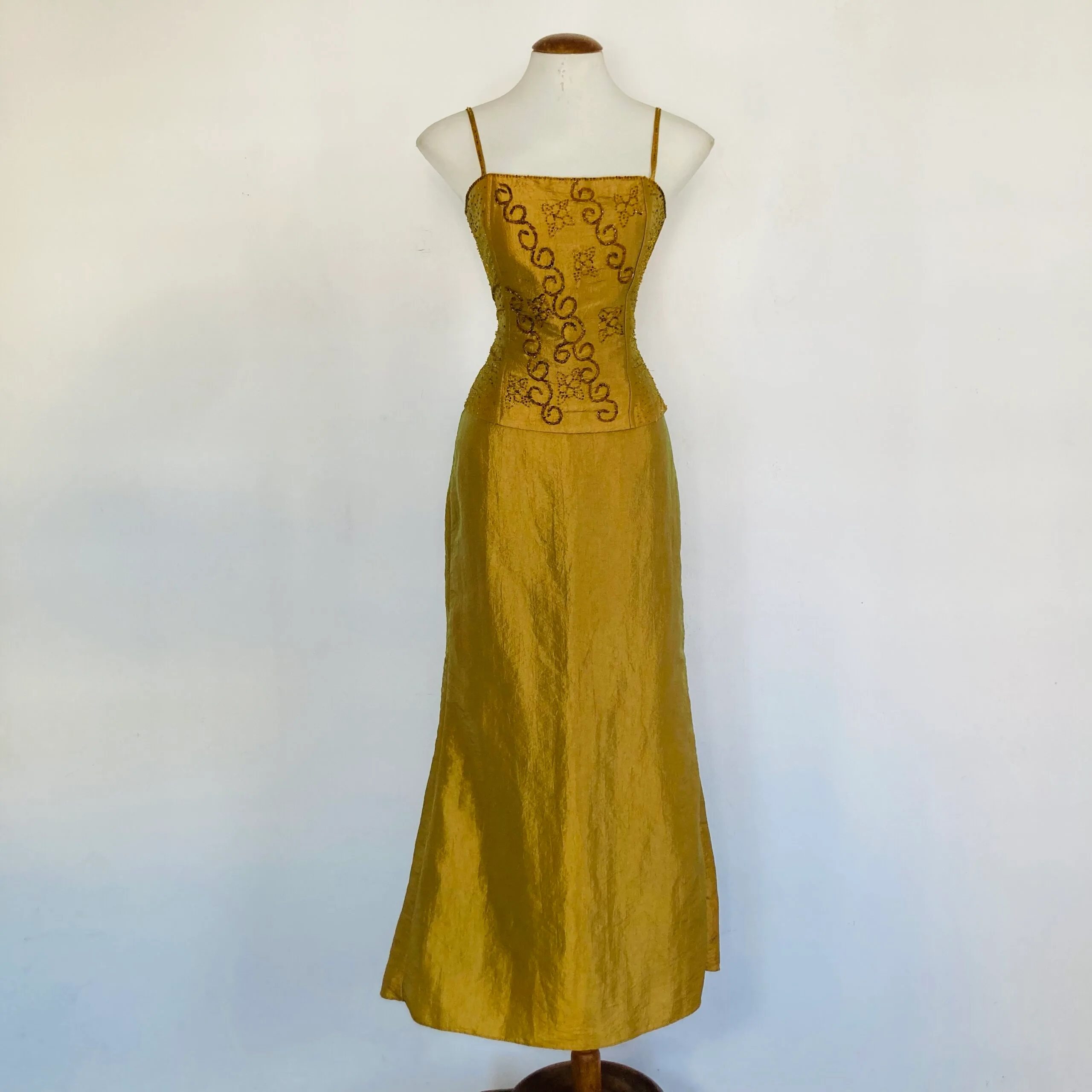 img_2640 Conjunto Festa Tafetá Bordado - tam M - Imagem 1