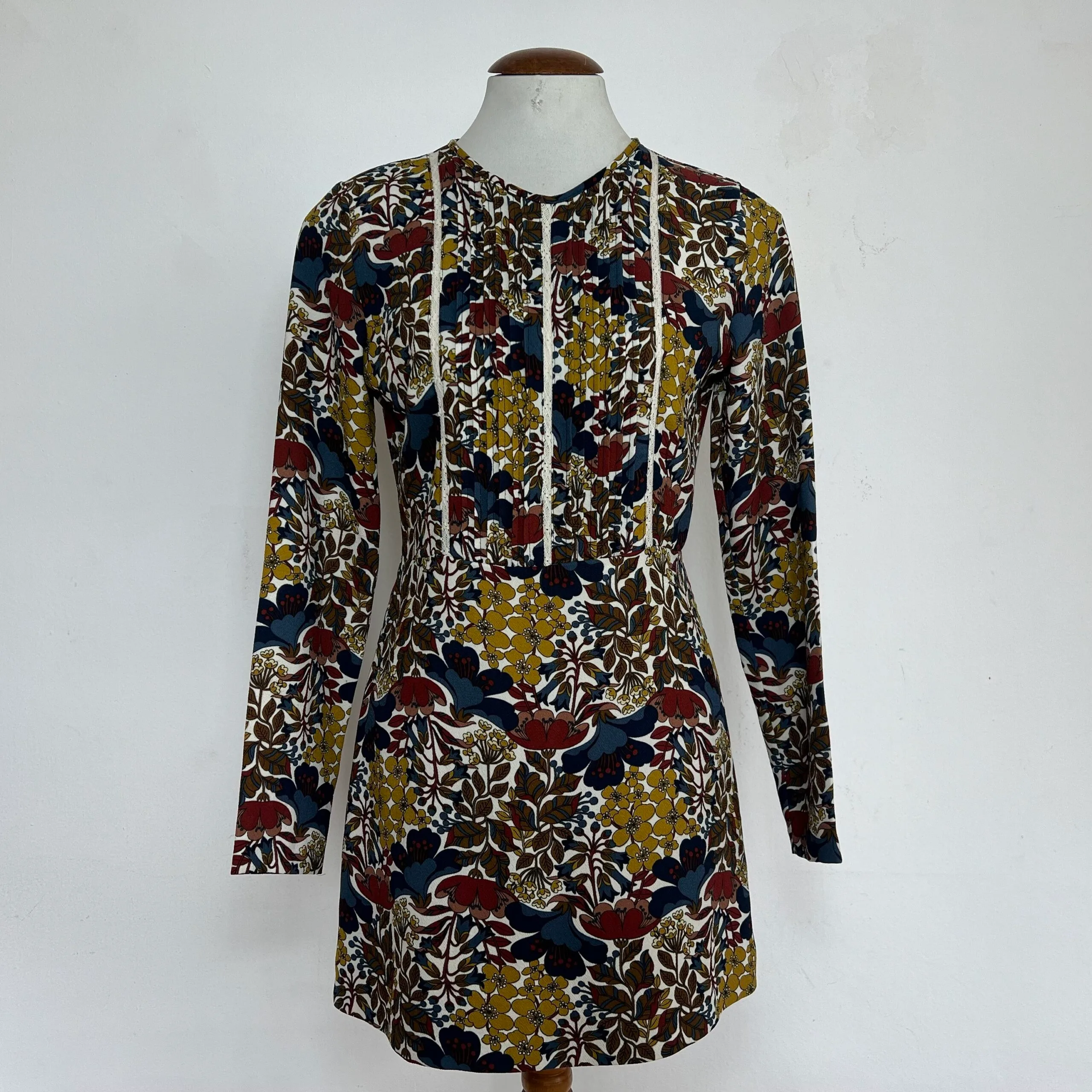 Macaquinho Shorts Saia Floral Zara - tam P - Imagem 1