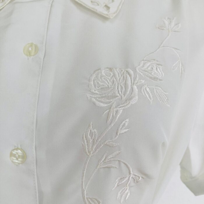 Camisa Vinatge Bordada Branca - tam G/GG - Imagem 5
