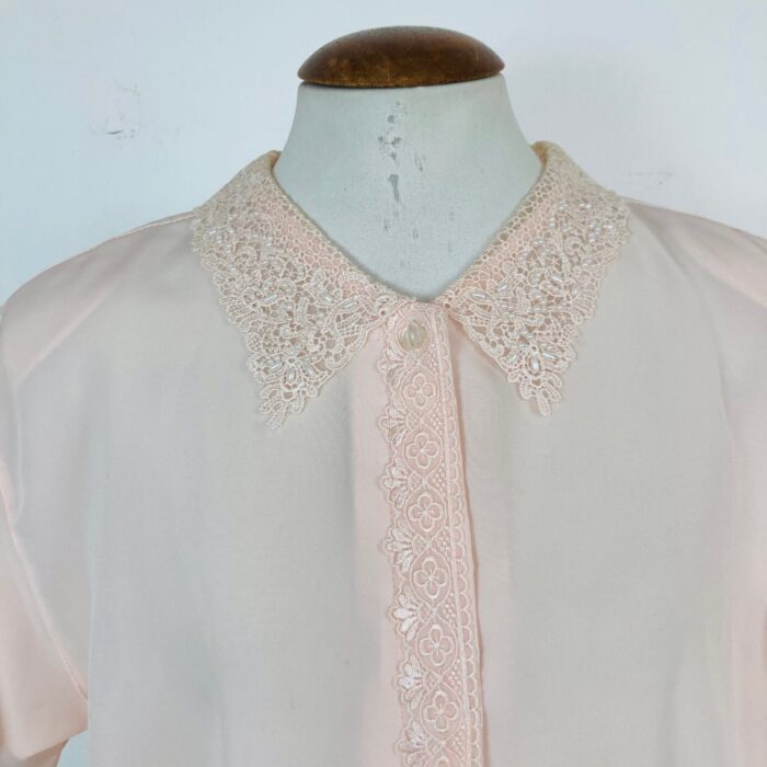 Blusa Vintage Rendas e Pedrinhas - tam G - Imagem 5
