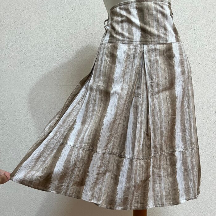 Saia Evasê Midi - Tam M - Imagem 3