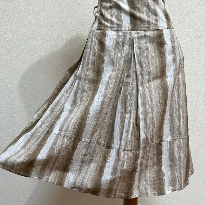 Saia Evasê Midi - Tam M - Imagem 4