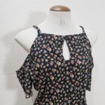 Vestido Preto Floral - Tam M - Imagem 3