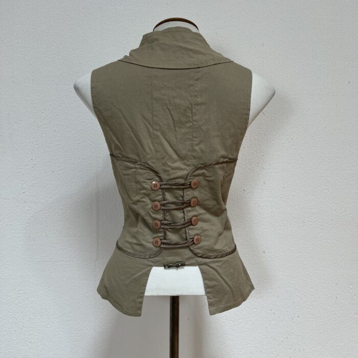 Colete com botões - Tam P - Imagem 4