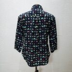 Camisa Preta Estampada - Tam P - Imagem 5