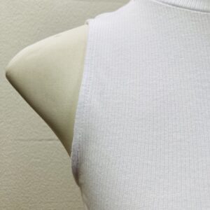 Blusinha Gola Alta - tam P - Imagem 4