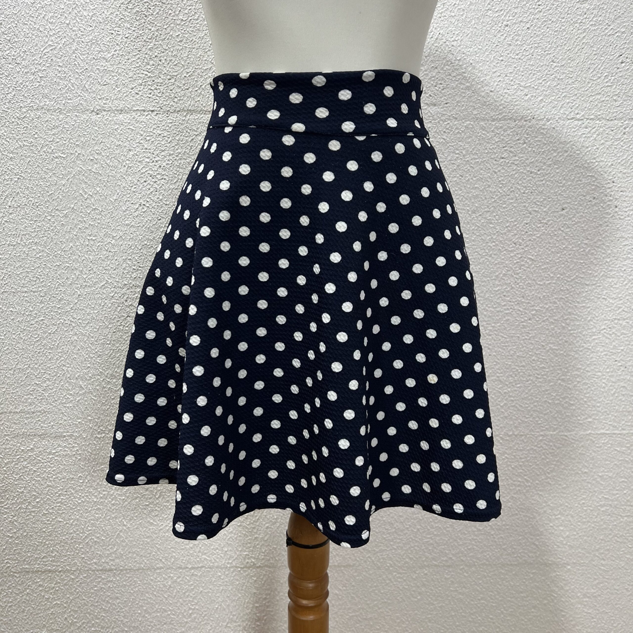 img_7899 Saia Azul de Bolinhas - Tam G - Imagem 1