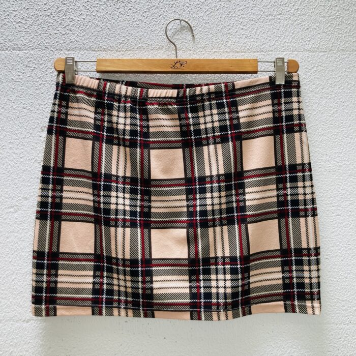 Saia Curta Xadrez - tam G - Imagem 3
