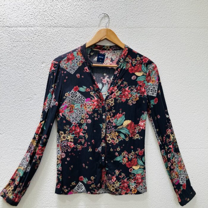 Camisa Floral - tam P - Imagem 2