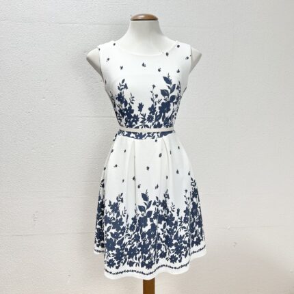 Vestido Branco Evasê – Tam PP/P