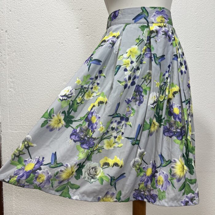 Saia Floral Evasê - Tam P - Imagem 3