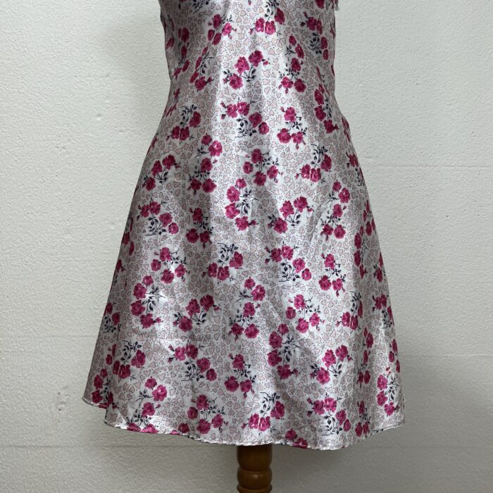 Camisola em cetim - Tam P - Imagem 4