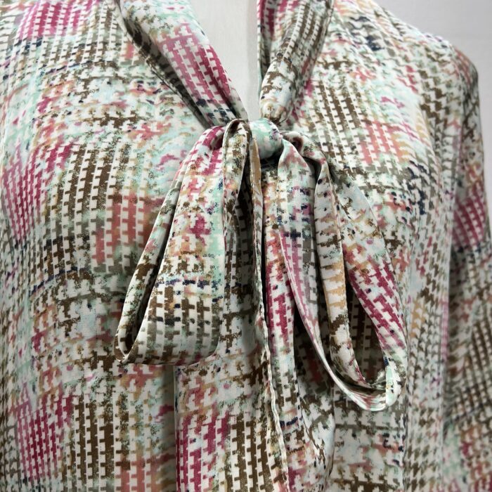 Blusa com Laço - Tam P - Imagem 3