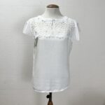 Blusa branca com bordados - Tam M