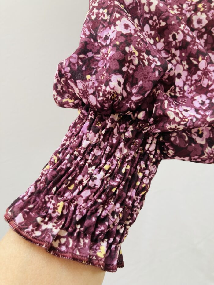 Blusa Estampada com Babado na Gola - tam P - Imagem 3