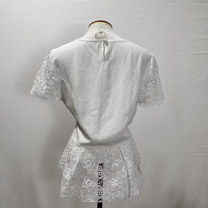 Blusa com rendas - Tam G - Imagem 4