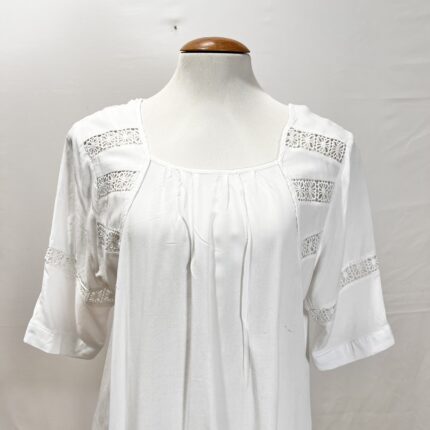 Blusa Branca com Rendas – Tam G/GG