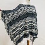 Poncho com Franjas - tam Único - Imagem 3
