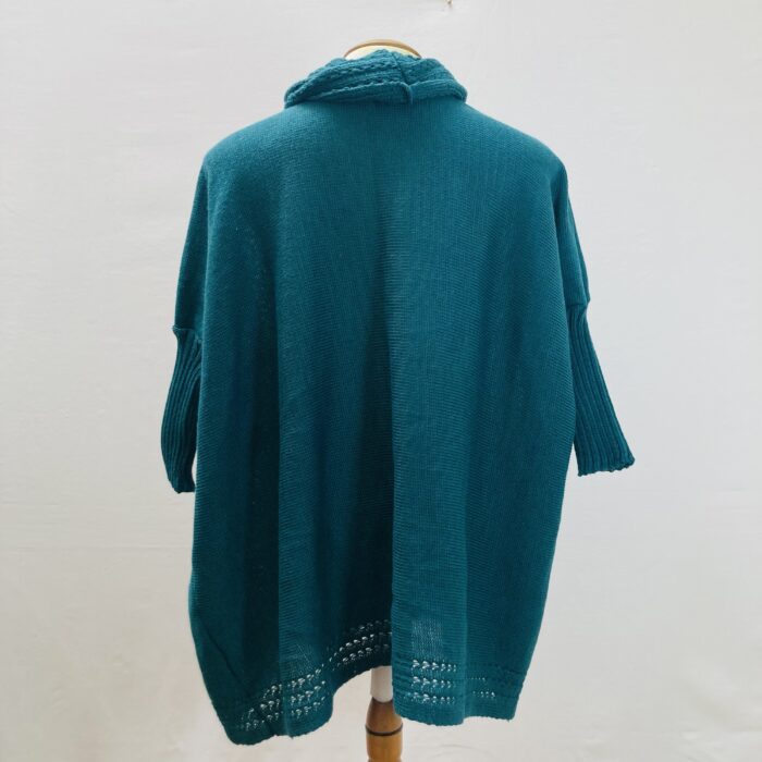 Blusão - Poncho com mangas - tam Unico - Imagem 3