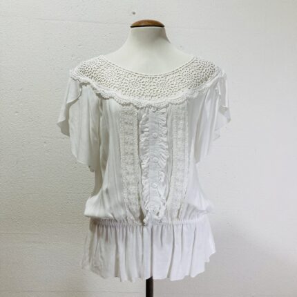 Blusa Branca com Rendas e Crochê – tam G