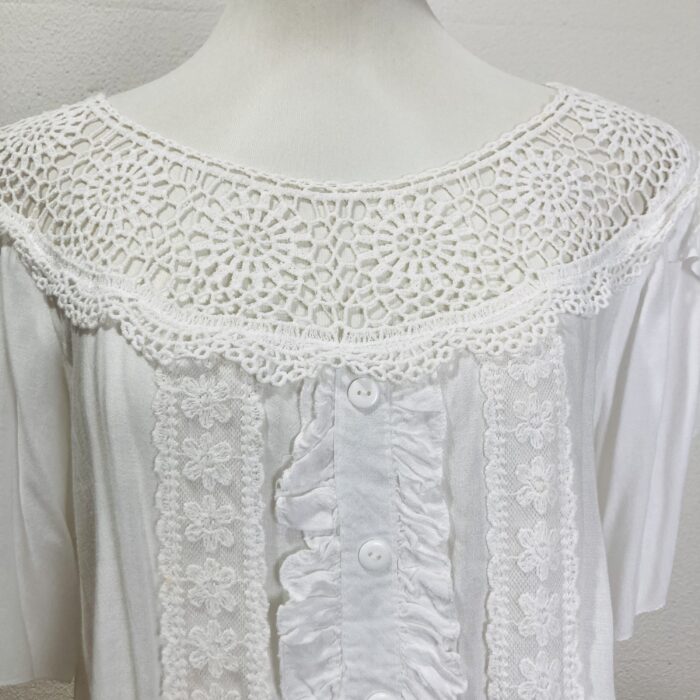 Blusa Branca com Rendas e Crochê - tam G - Imagem 5