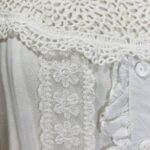 Blusa Branca com Rendas e Crochê - tam G - Imagem 2