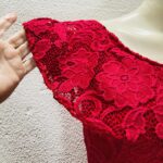 Saia e blusa em renda vermelha - tam M - Imagem 3