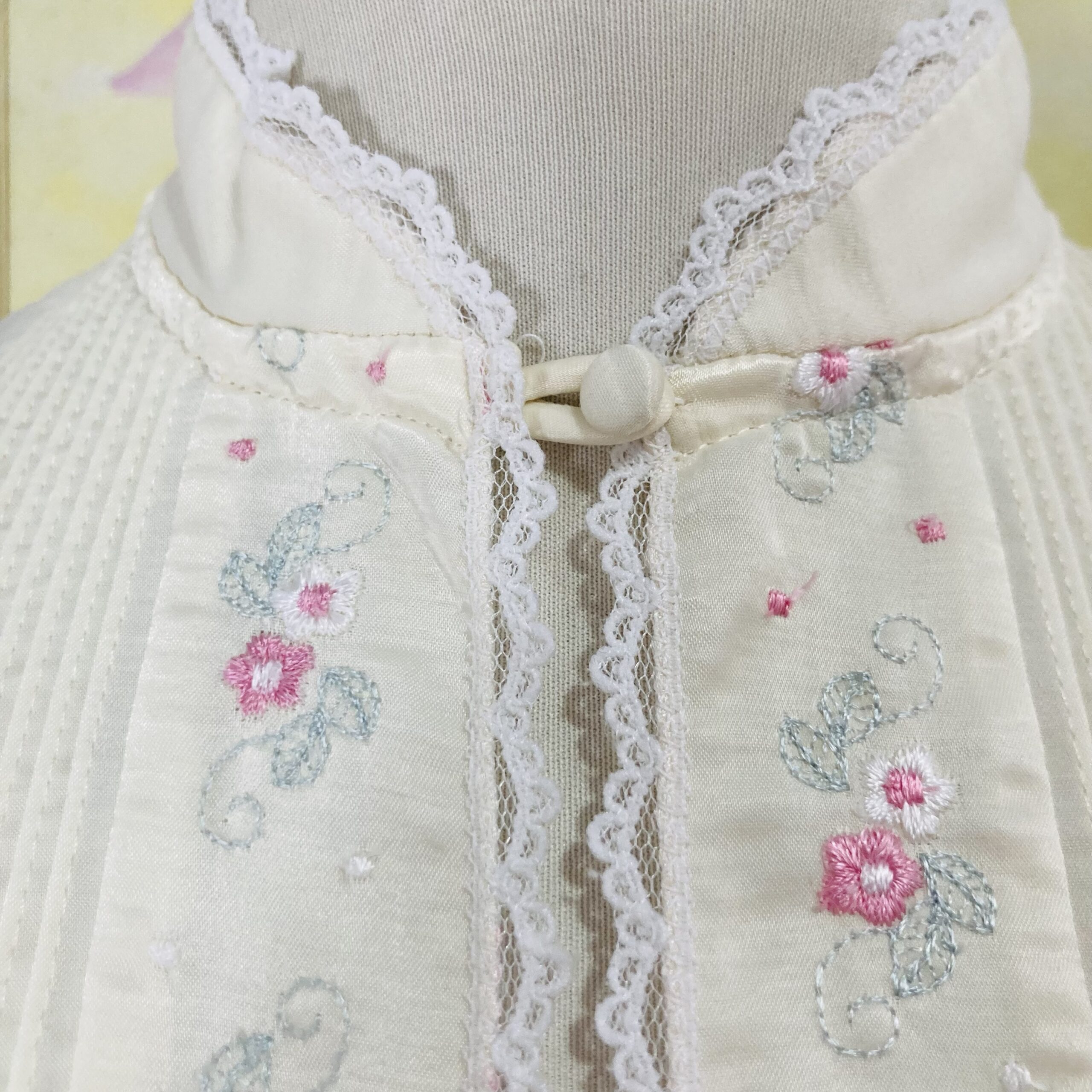 Blusa Bordada - tam P - Imagem 5