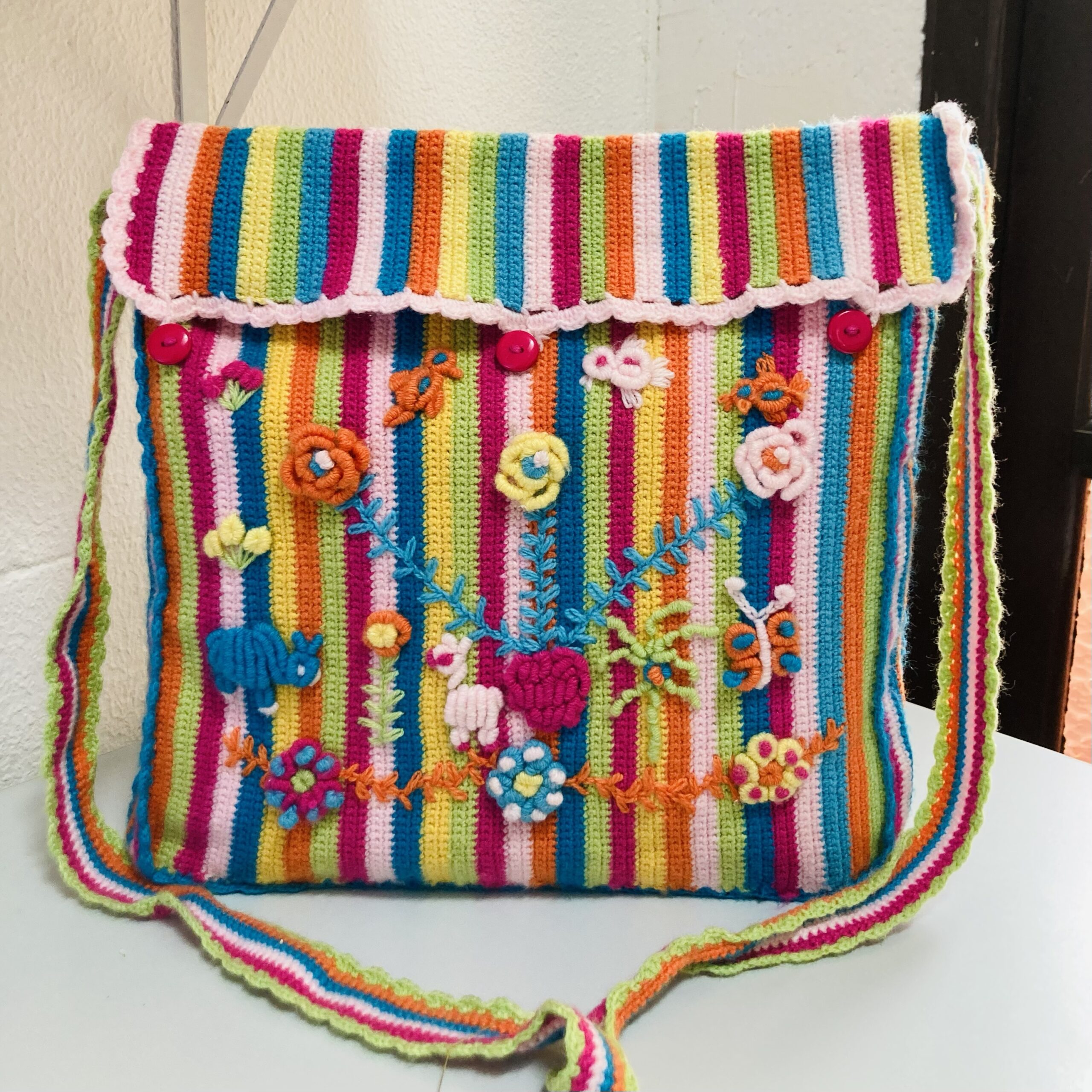 Bolsa Tiracolor em Croche - tamanho grande