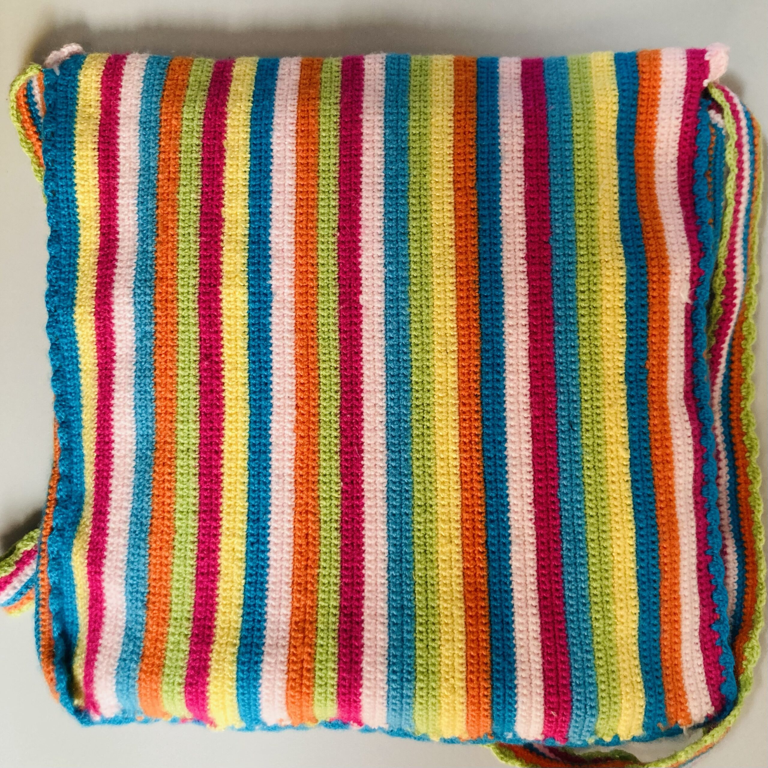Bolsa Tiracolor em Croche - tamanho grande - Imagem 4