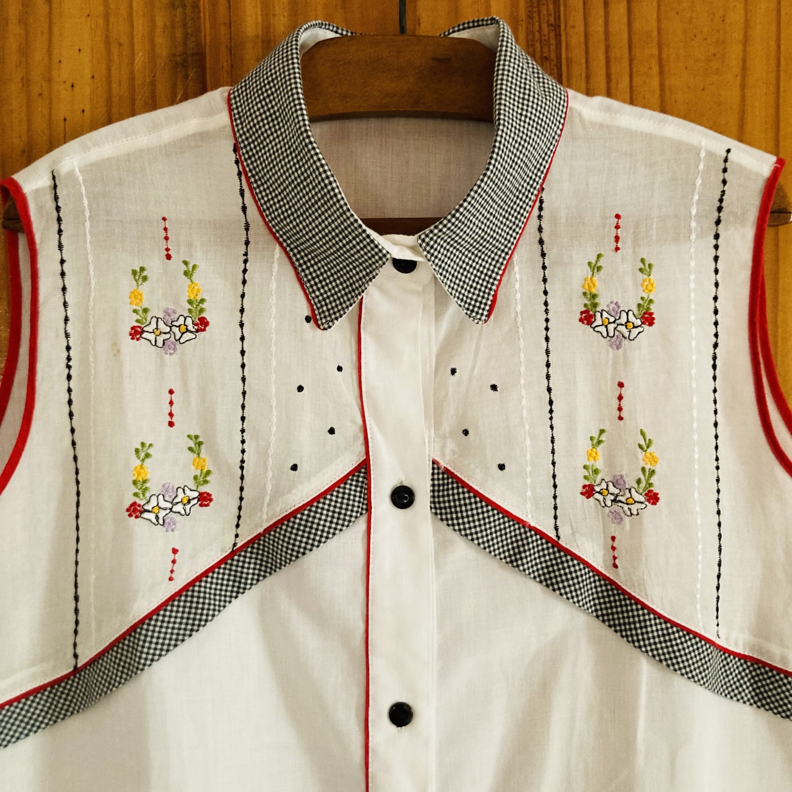 Camisa Vintage Bordados - tam G - Imagem 4