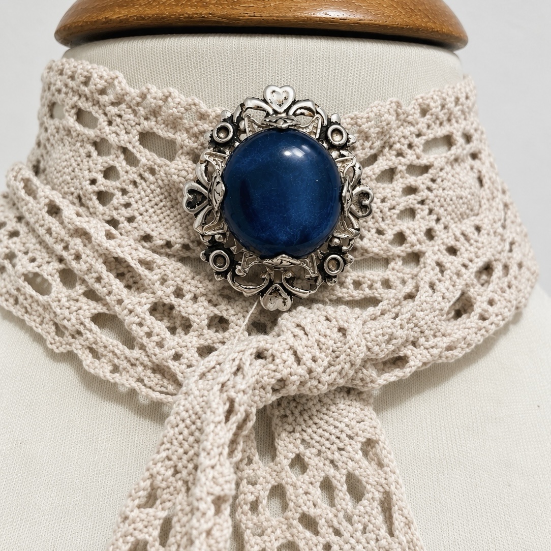 Laço em Rendas e Broche Azul - Imagem 2
