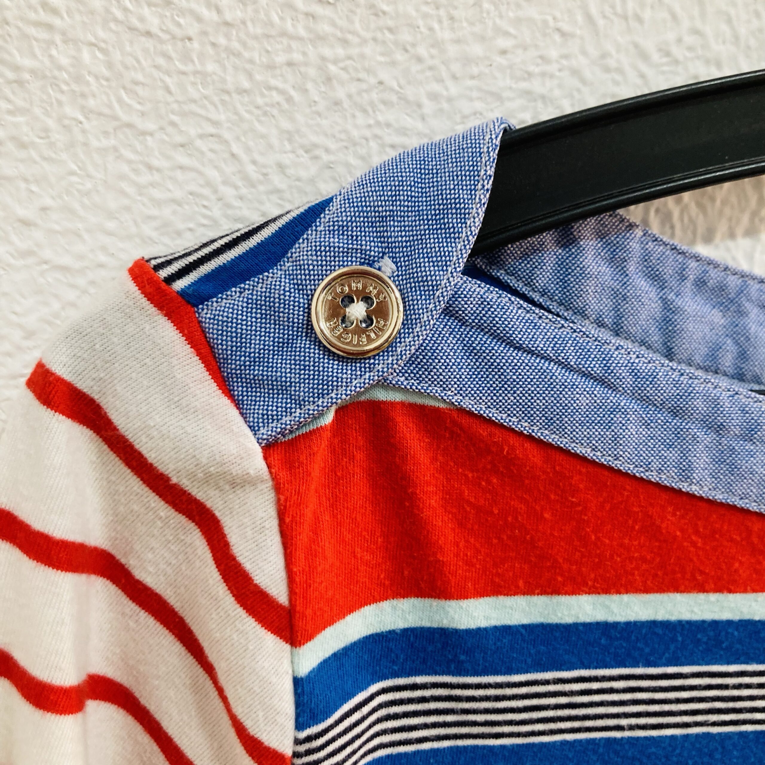 Blusa Listrada Tommy - tam P - Imagem 4